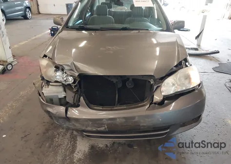 2004 Toyota Corolla Le z USA, uszkodzony, nr VIN 1NXBR32E94Z270945